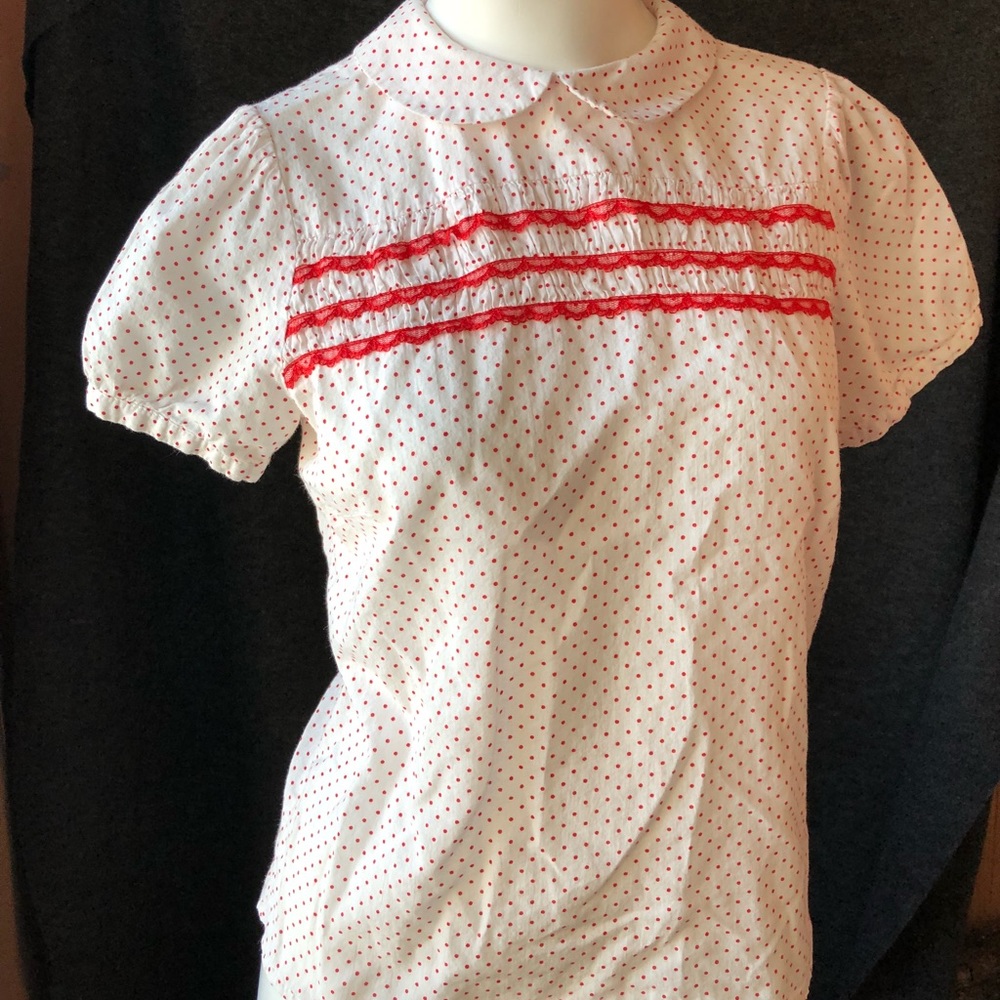 H&M red polka dot top with buttons